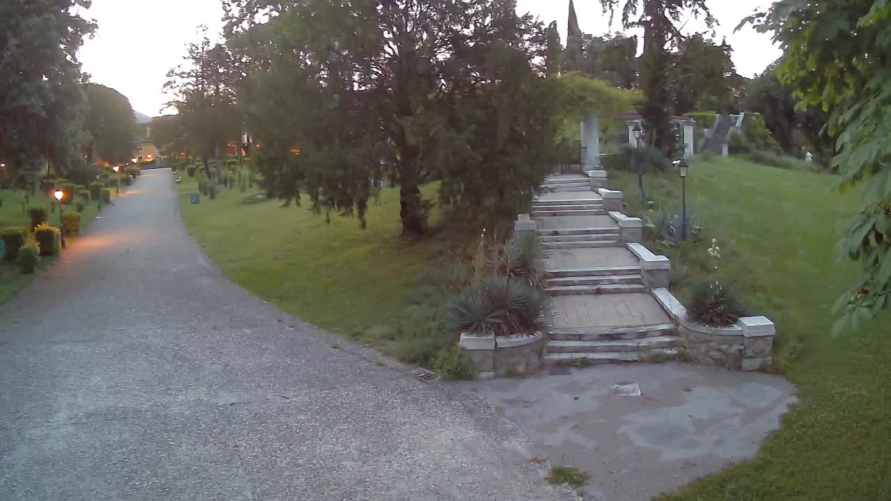 Spletna kamera park Coronini Kronberg – Gorica