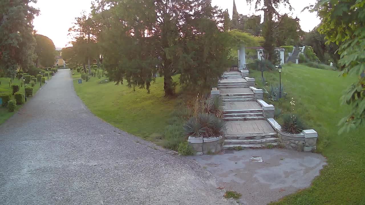 Spletna kamera park Coronini Kronberg – Gorica