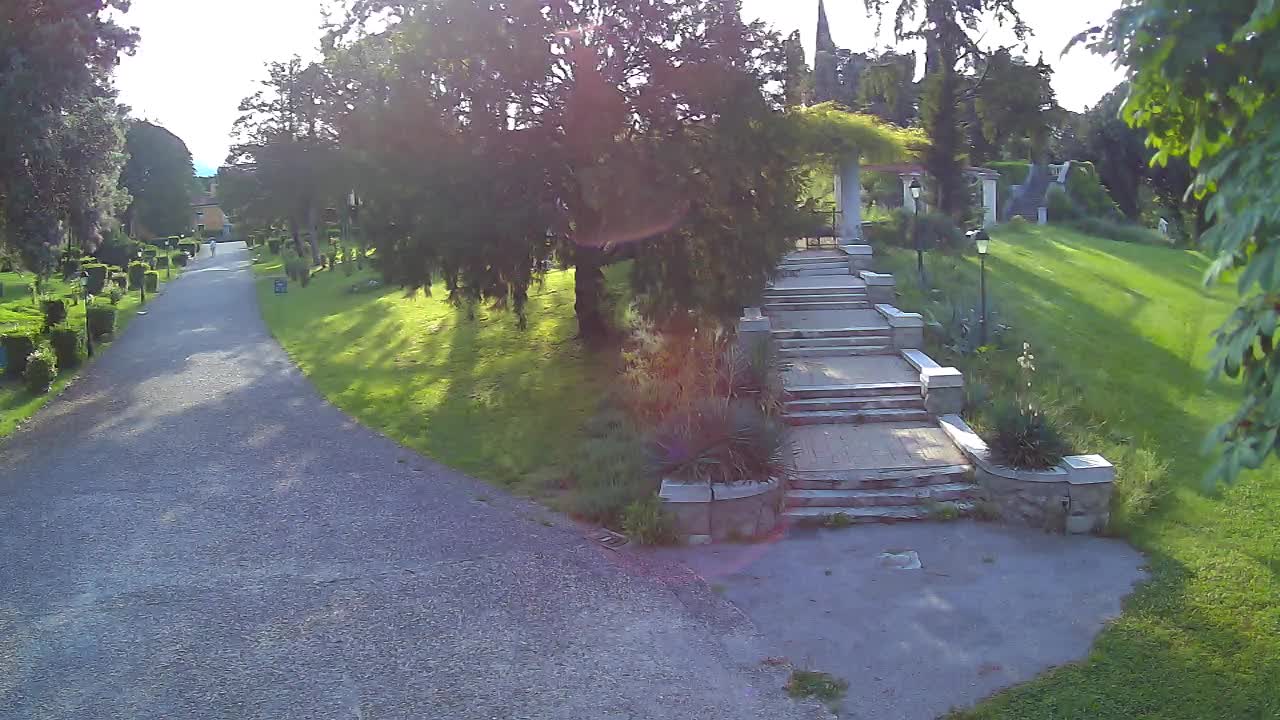 Spletna kamera park Coronini Kronberg – Gorica