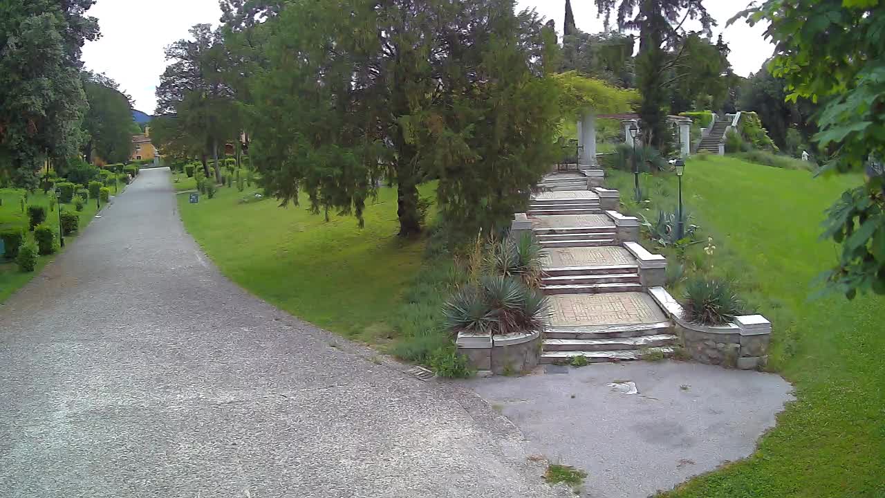 Spletna kamera park Coronini Kronberg – Gorica