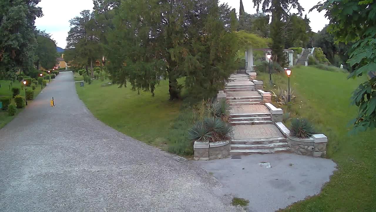 Spletna kamera park Coronini Kronberg – Gorica