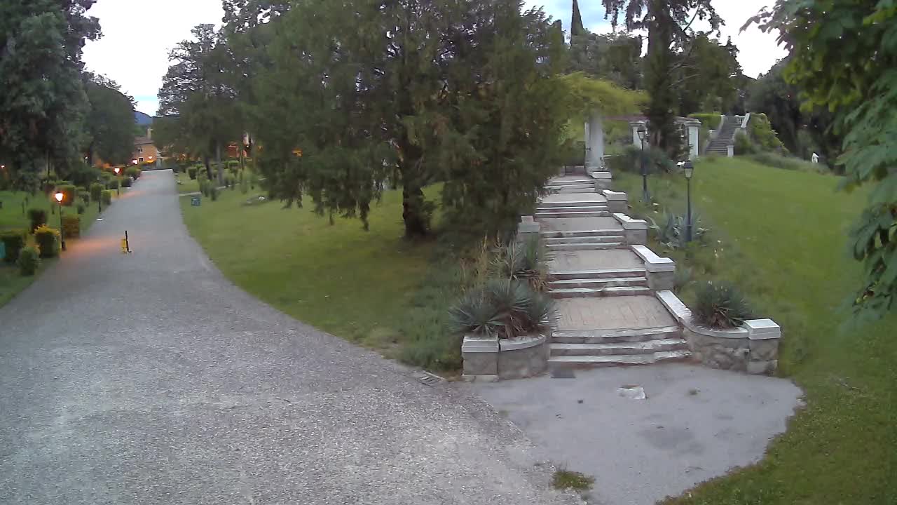 Parco Coronini-Cronberg Live Webcam – Green Oasis