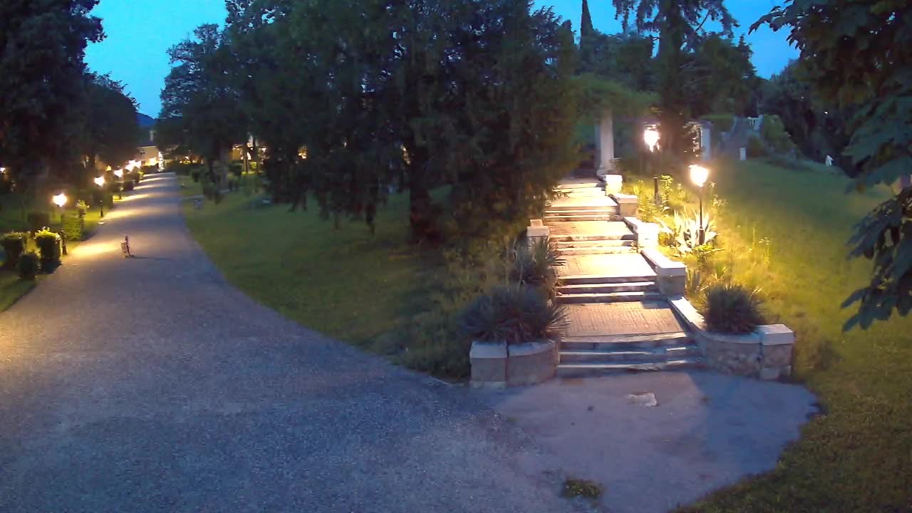 Parco Coronini-Cronberg Live Webcam – Green Oasis