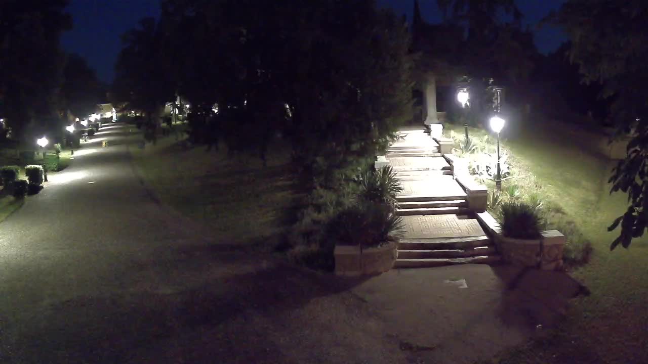 Parco Coronini-Cronberg Live Webcam – Green Oasis