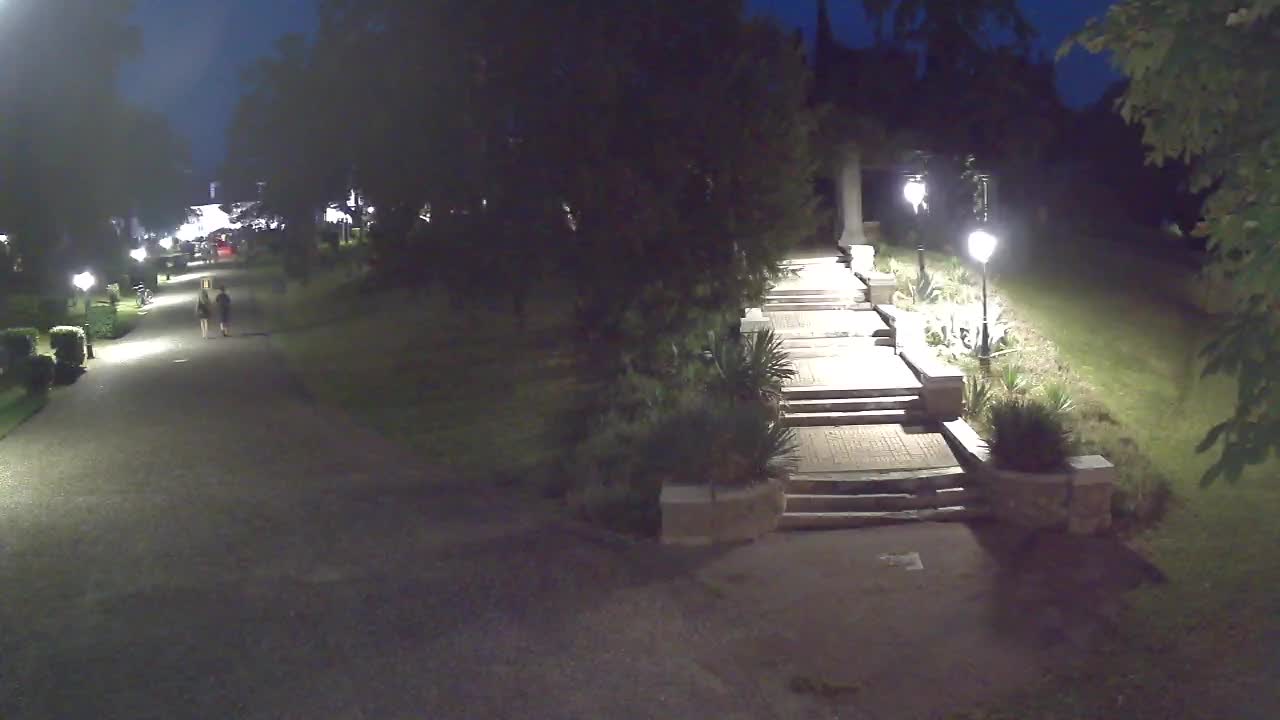 Parco Coronini-Cronberg Live Webcam – Green Oasis