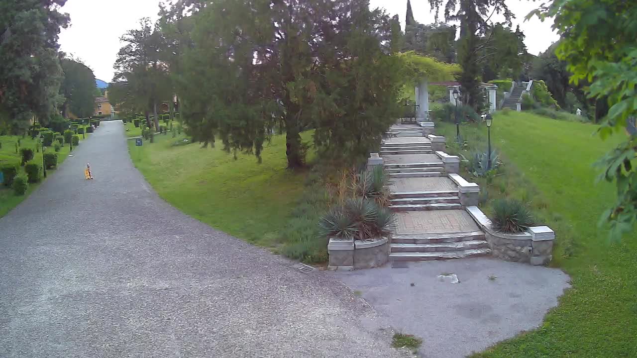 Spletna kamera park Coronini Kronberg – Gorica