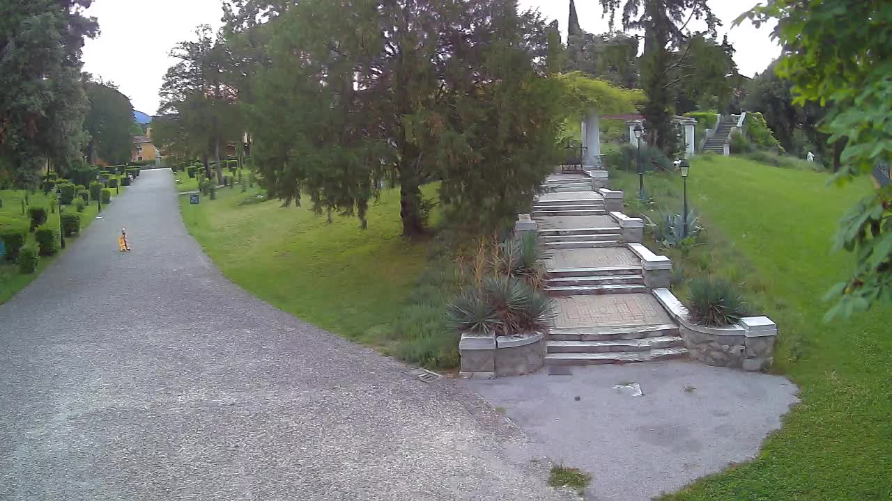 Spletna kamera park Coronini Kronberg – Gorica