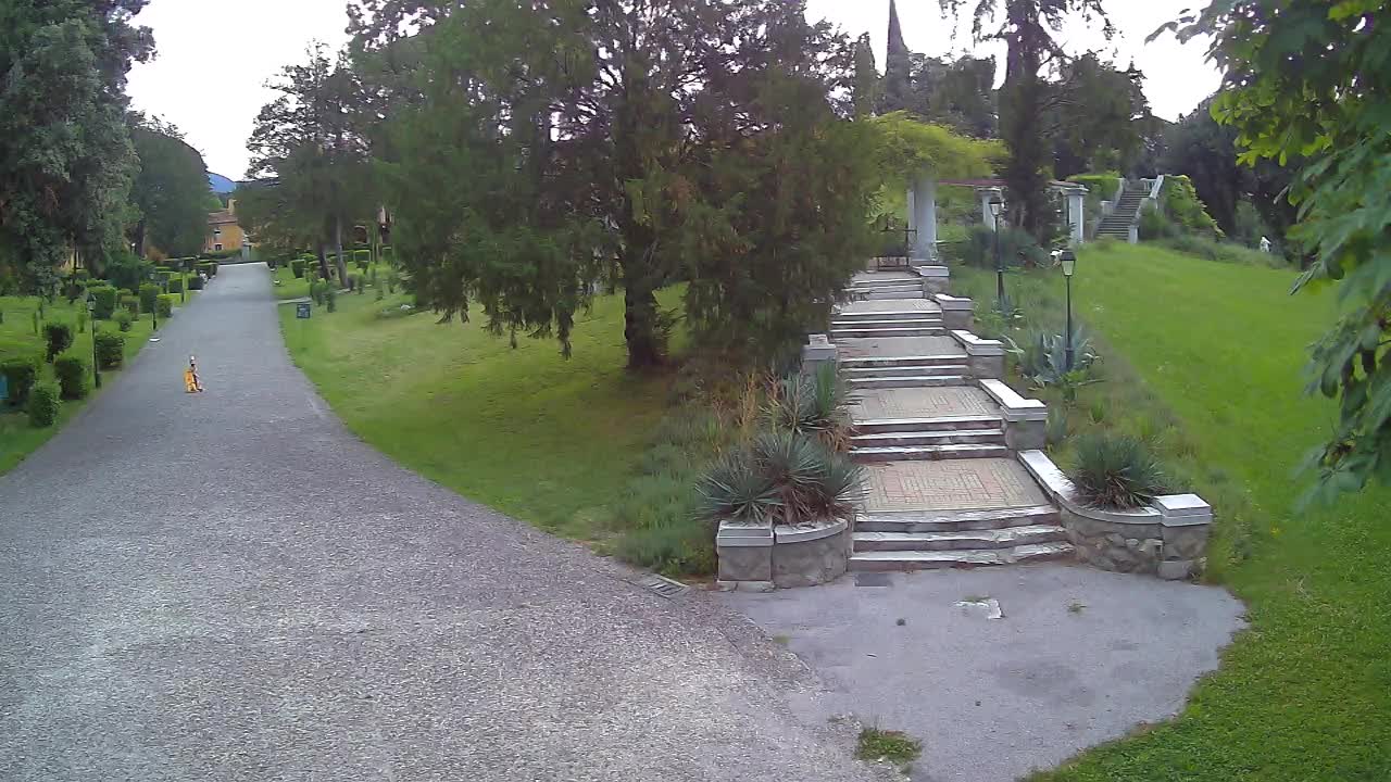 Spletna kamera park Coronini Kronberg – Gorica