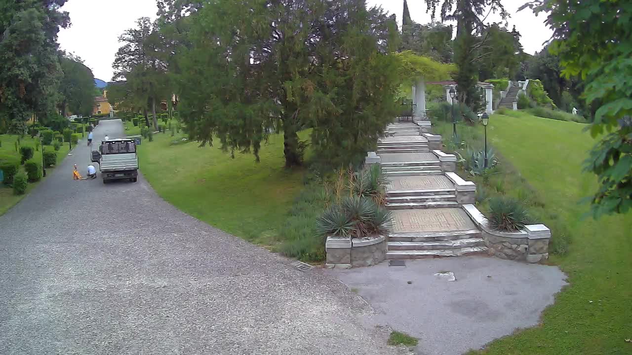 Parco Coronini-Cronberg Live Webcam – Green Oasis
