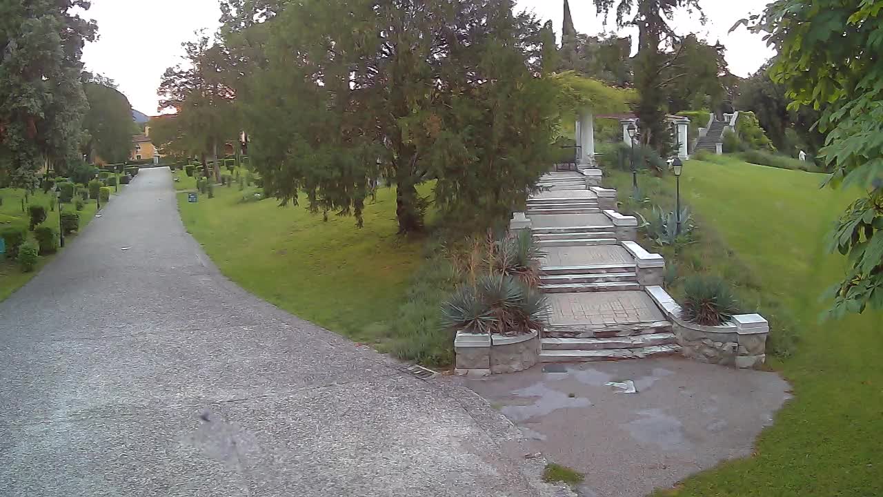 Spletna kamera park Coronini Kronberg – Gorica