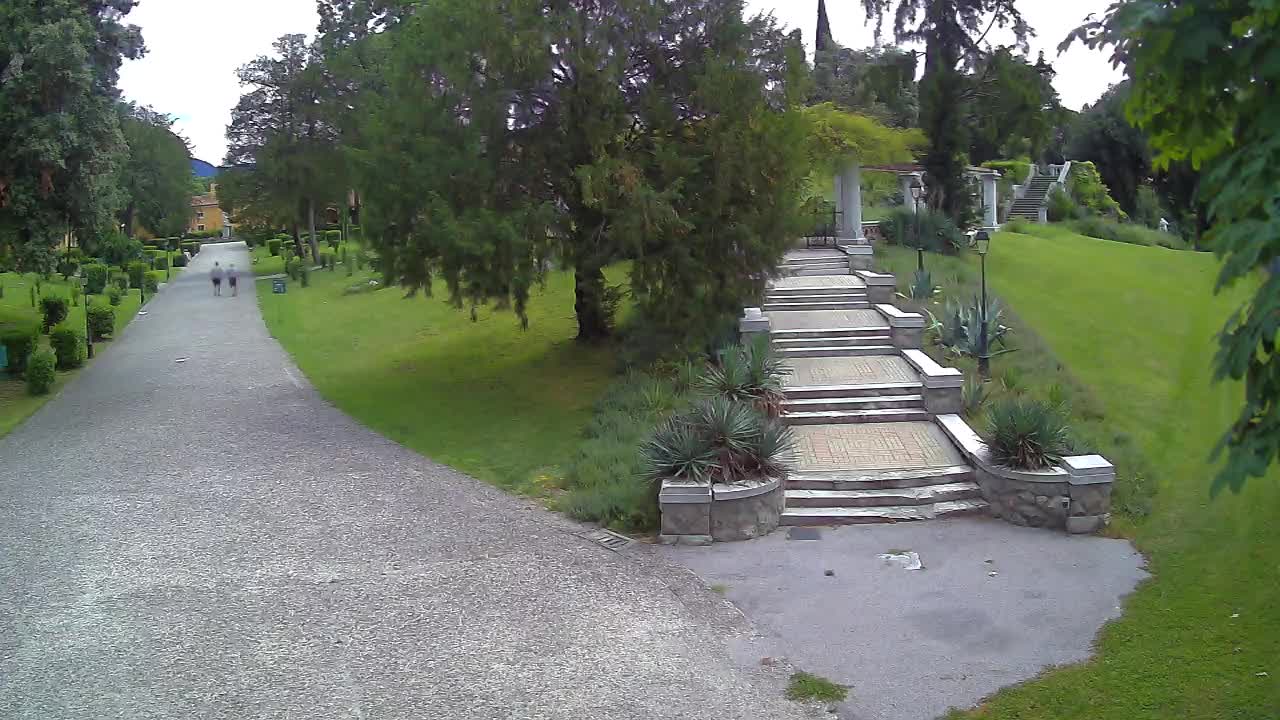 Spletna kamera park Coronini Kronberg – Gorica