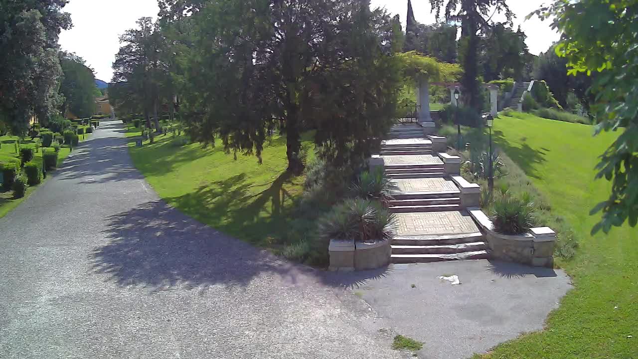Spletna kamera park Coronini Kronberg – Gorica
