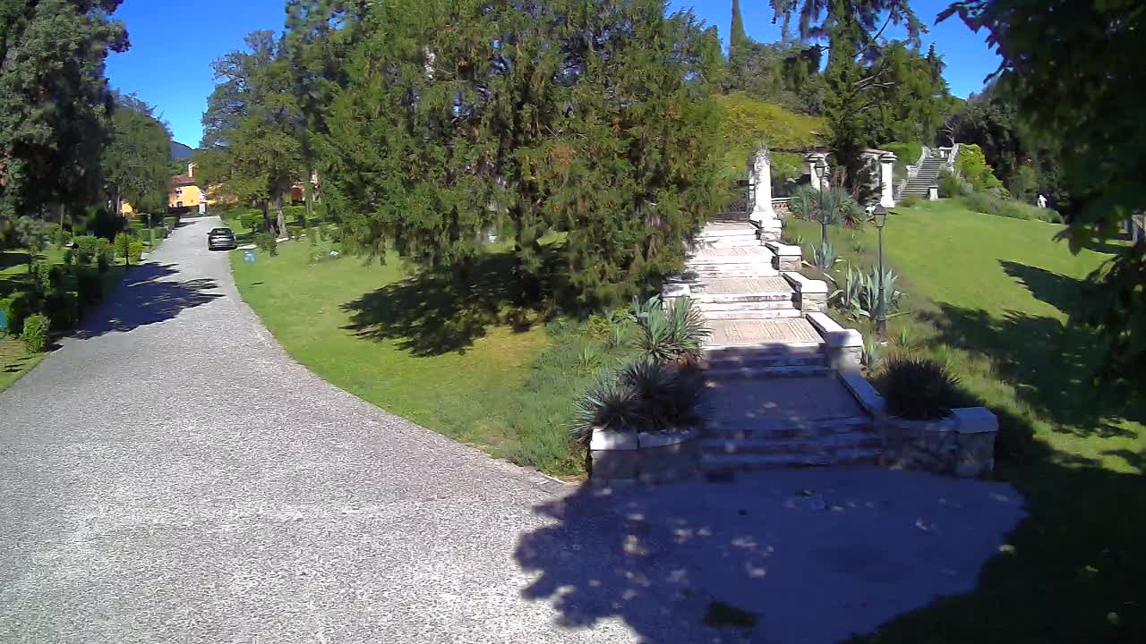 Spletna kamera park Coronini Kronberg – Gorica