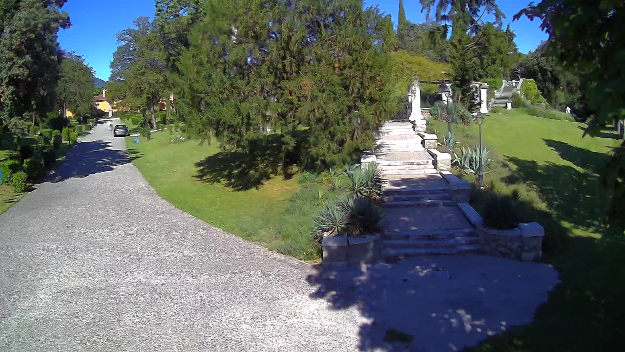 Spletna kamera park Coronini Kronberg – Gorica
