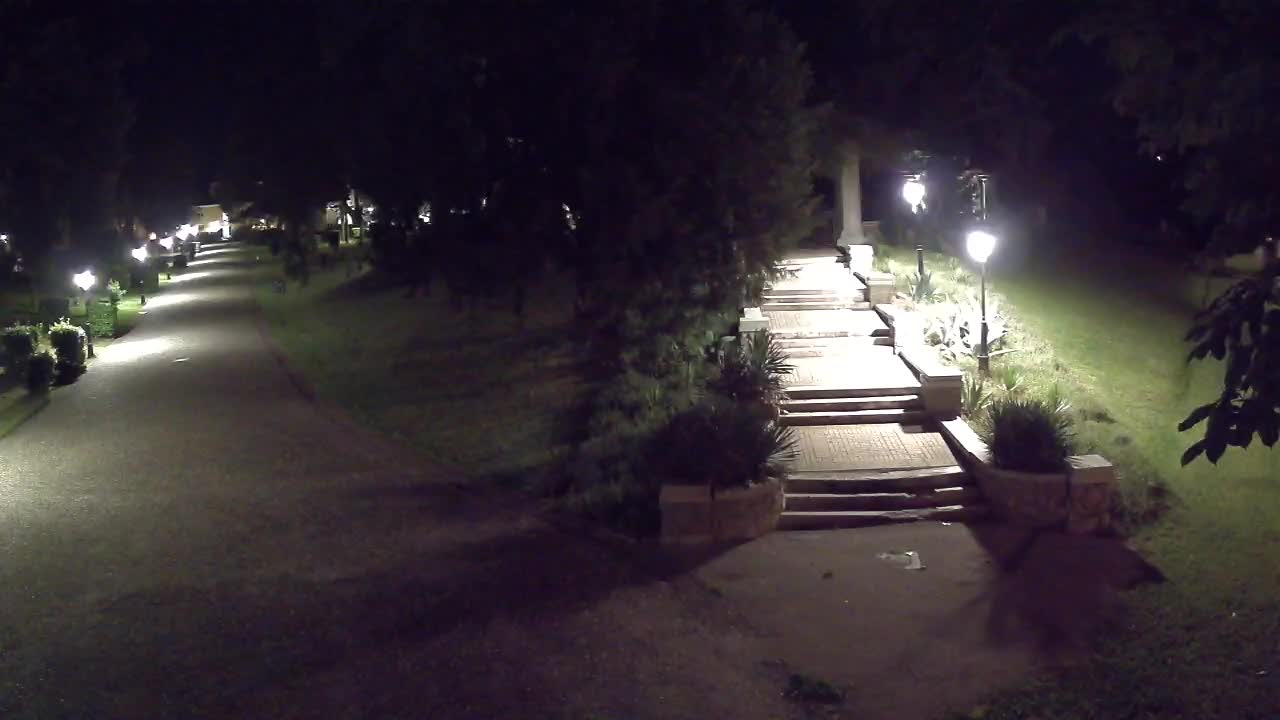 Parco Coronini-Cronberg Live Webcam – Green Oasis