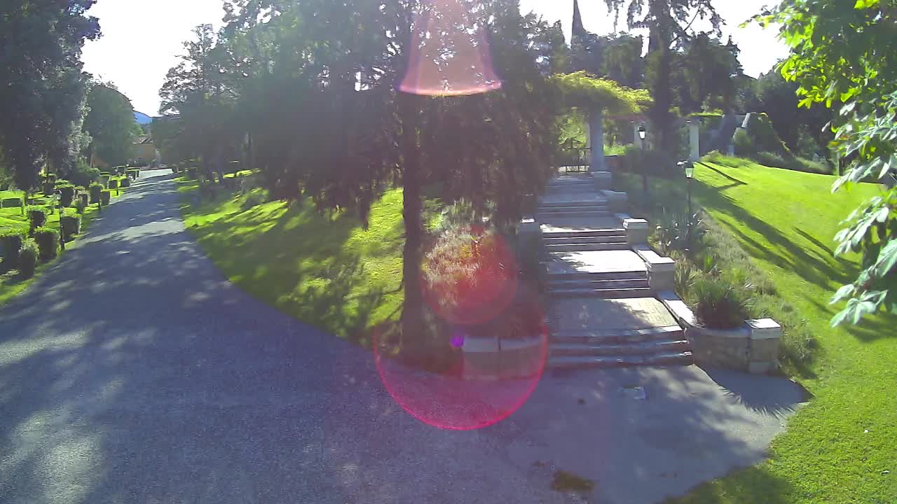 Spletna kamera park Coronini Kronberg – Gorica