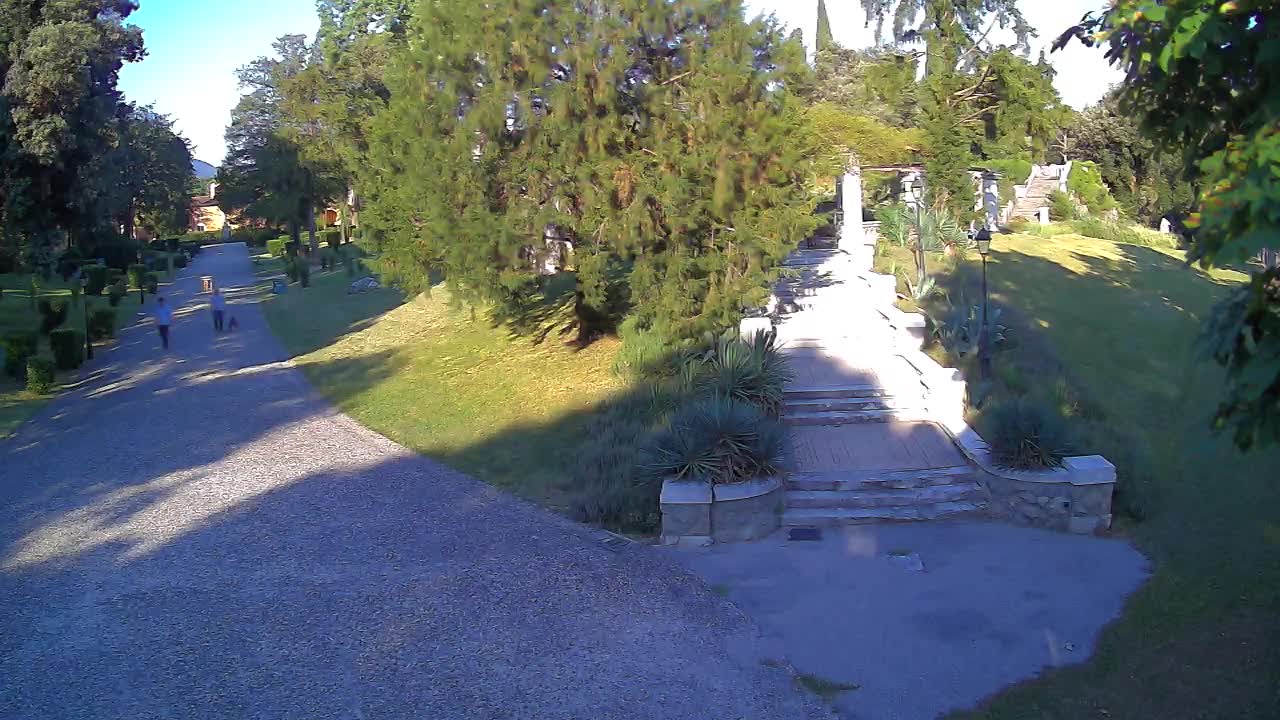Parco Coronini-Cronberg Live Webcam – Green Oasis
