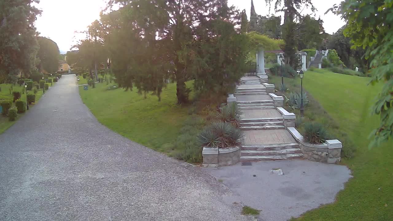 Parco Coronini-Cronberg Live Webcam – Green Oasis