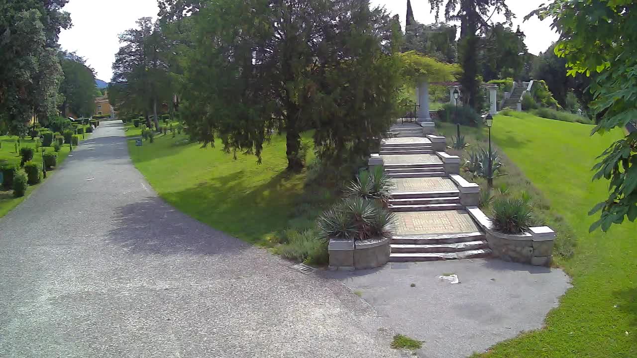 Parco Coronini-Cronberg Live Webcam – Green Oasis