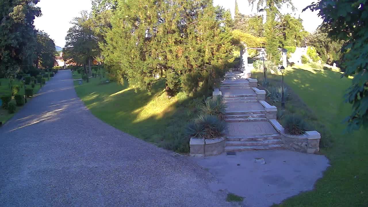 Spletna kamera park Coronini Kronberg – Gorica