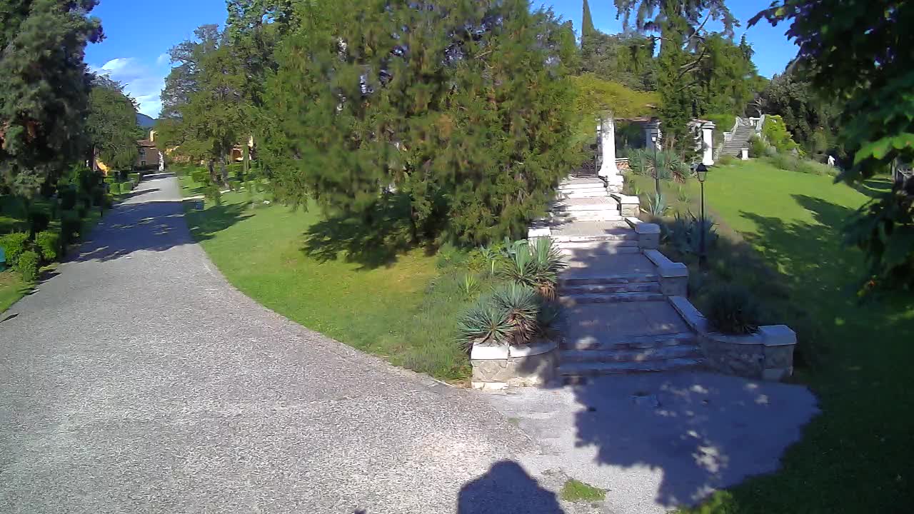 Parco Coronini-Cronberg Live Webcam – Green Oasis