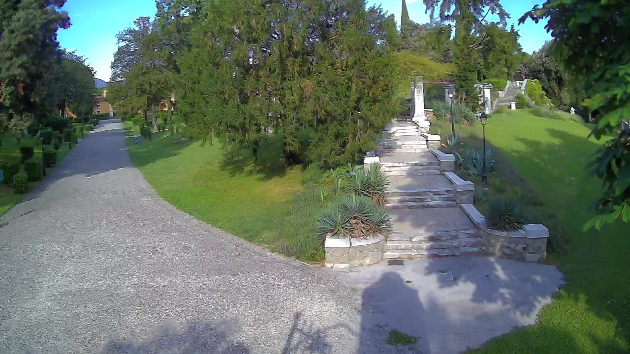 Spletna kamera park Coronini Kronberg – Gorica