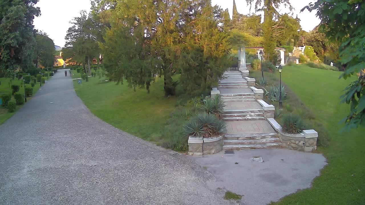 Spletna kamera park Coronini Kronberg – Gorica