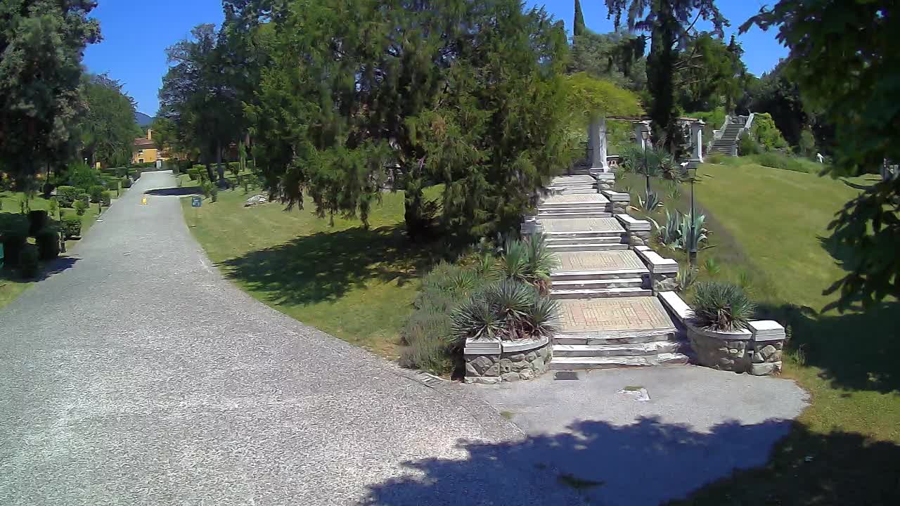 Spletna kamera park Coronini Kronberg – Gorica
