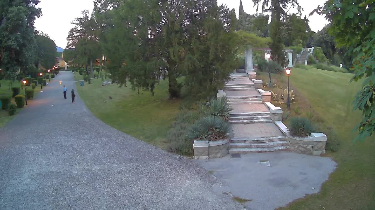 Parco Coronini-Cronberg Live Webcam – Green Oasis