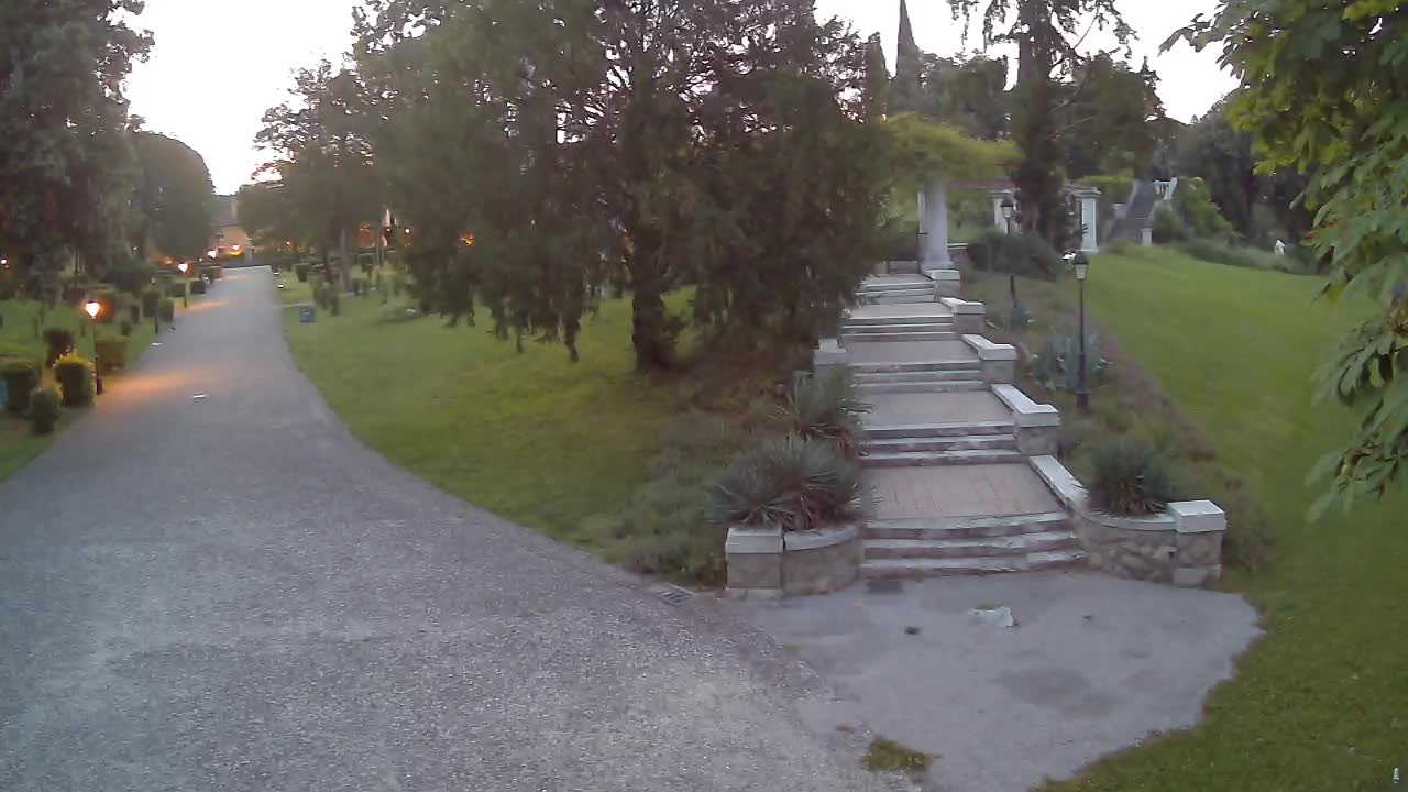 Parco Coronini-Cronberg Live Webcam – Green Oasis