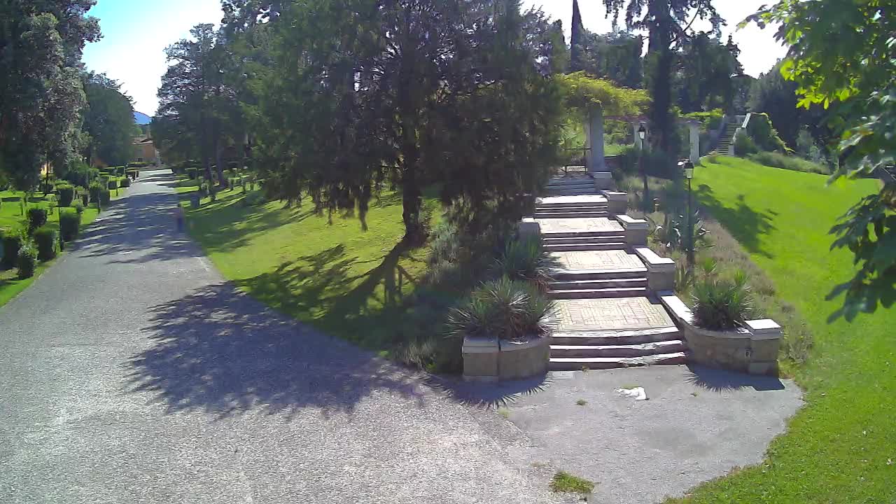 Spletna kamera park Coronini Kronberg – Gorica