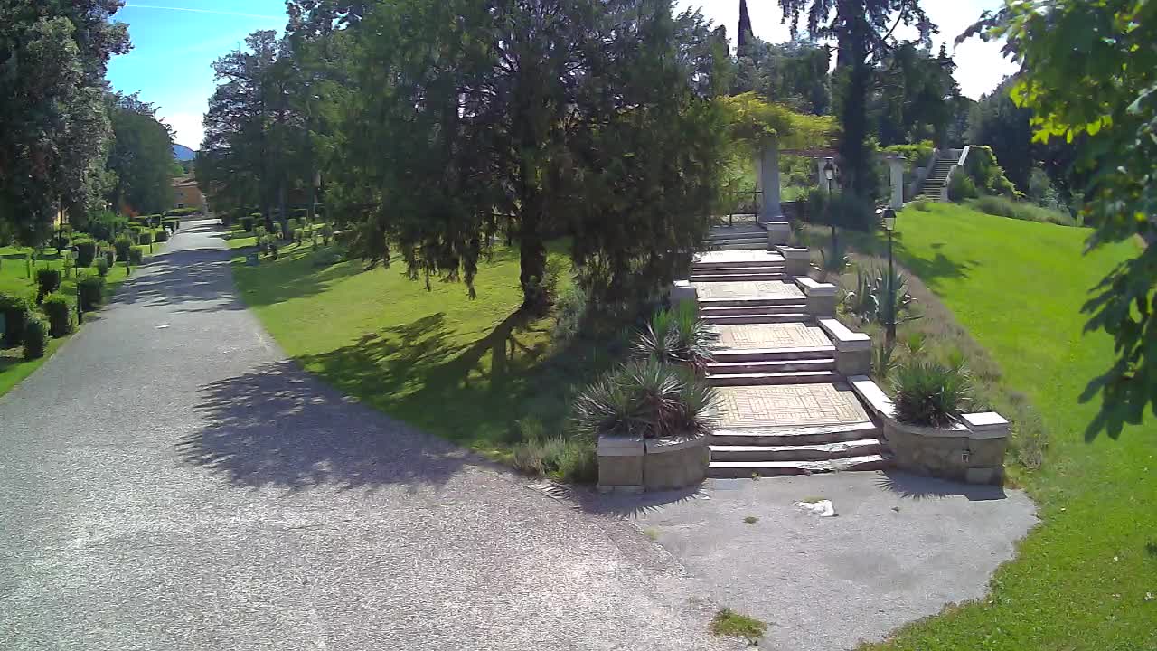 Spletna kamera park Coronini Kronberg – Gorica