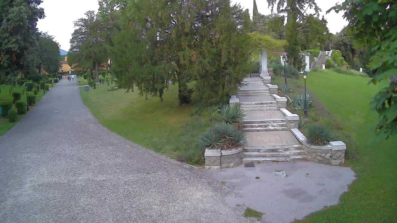 Parco Coronini-Cronberg Live Webcam – Green Oasis