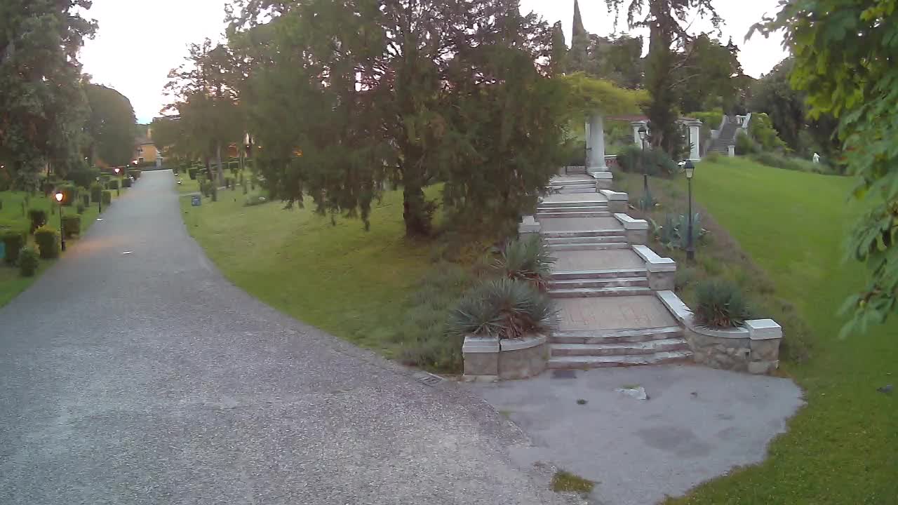 Spletna kamera park Coronini Kronberg – Gorica