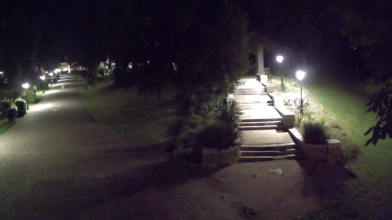 Parco Coronini-Cronberg Live Webcam – Green Oasis