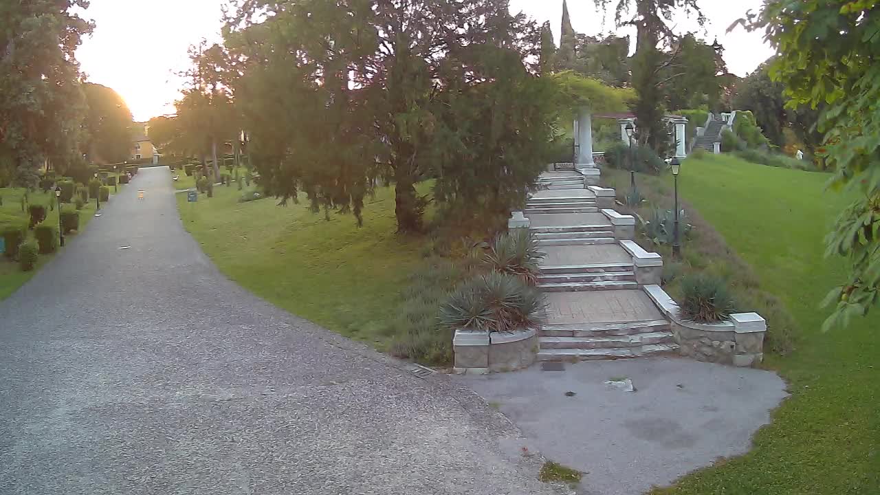Spletna kamera park Coronini Kronberg – Gorica