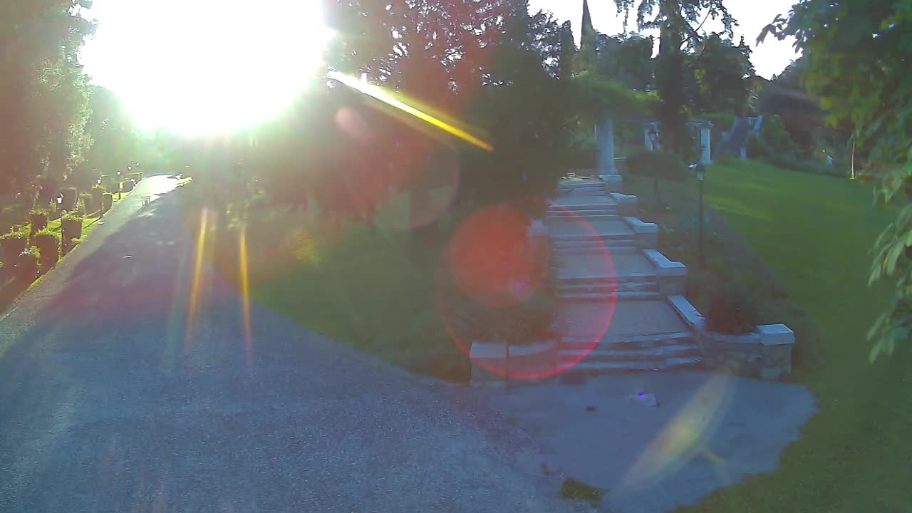 Parco Coronini-Cronberg Live Webcam – Green Oasis
