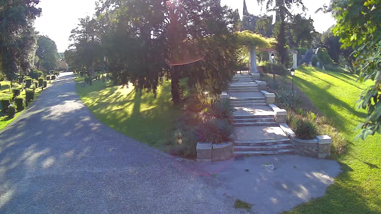 Spletna kamera park Coronini Kronberg – Gorica