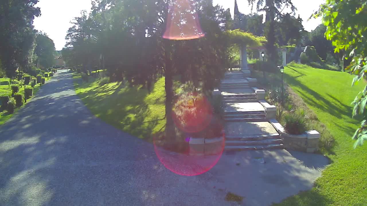 Spletna kamera park Coronini Kronberg – Gorica