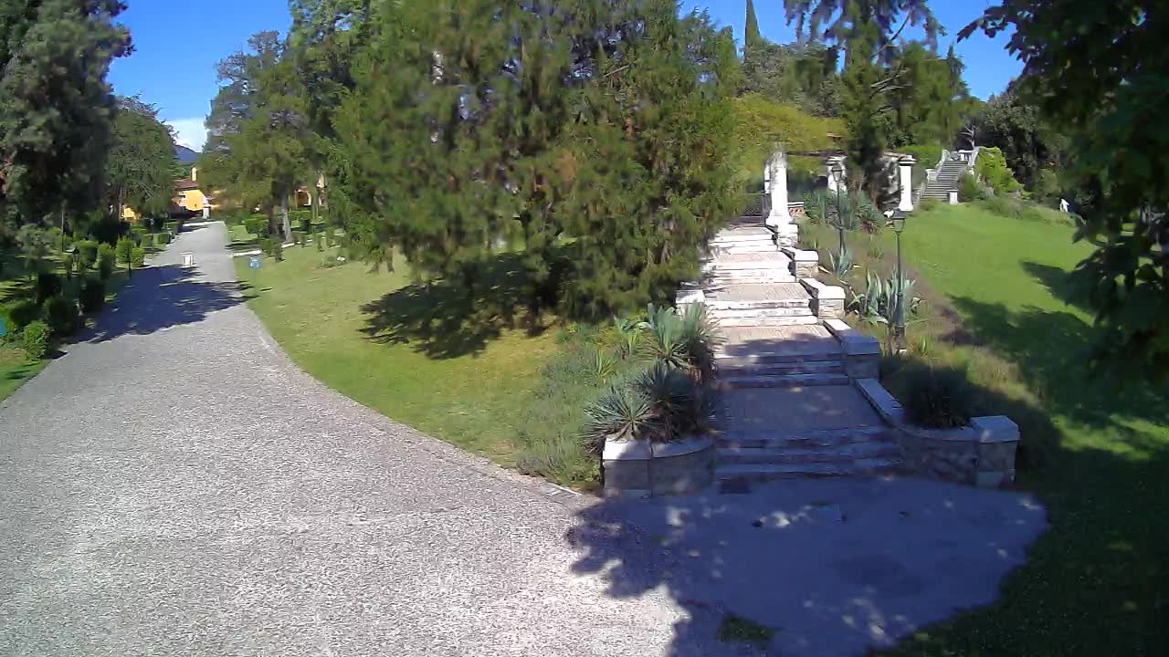 Spletna kamera park Coronini Kronberg – Gorica