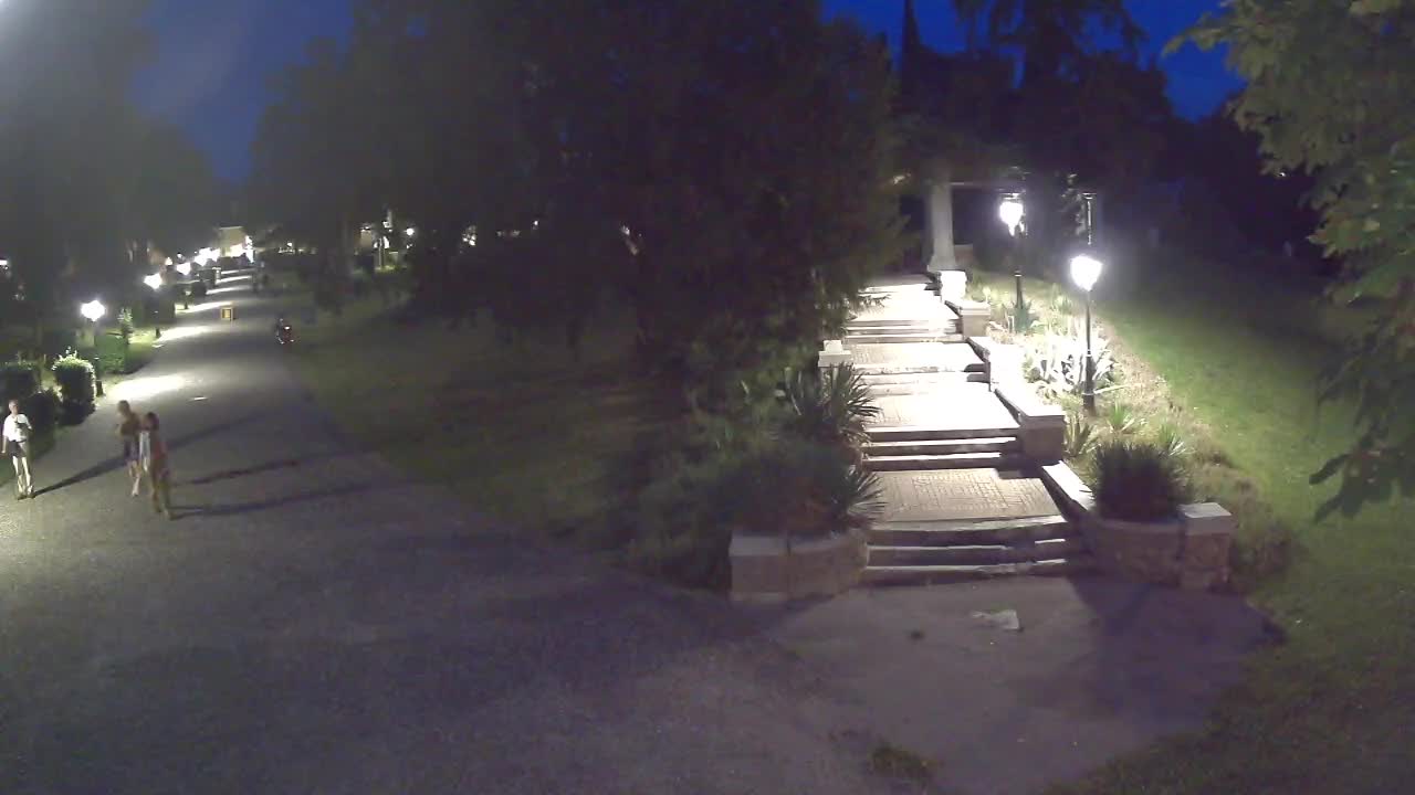 Parco Coronini-Cronberg Live Webcam – Green Oasis