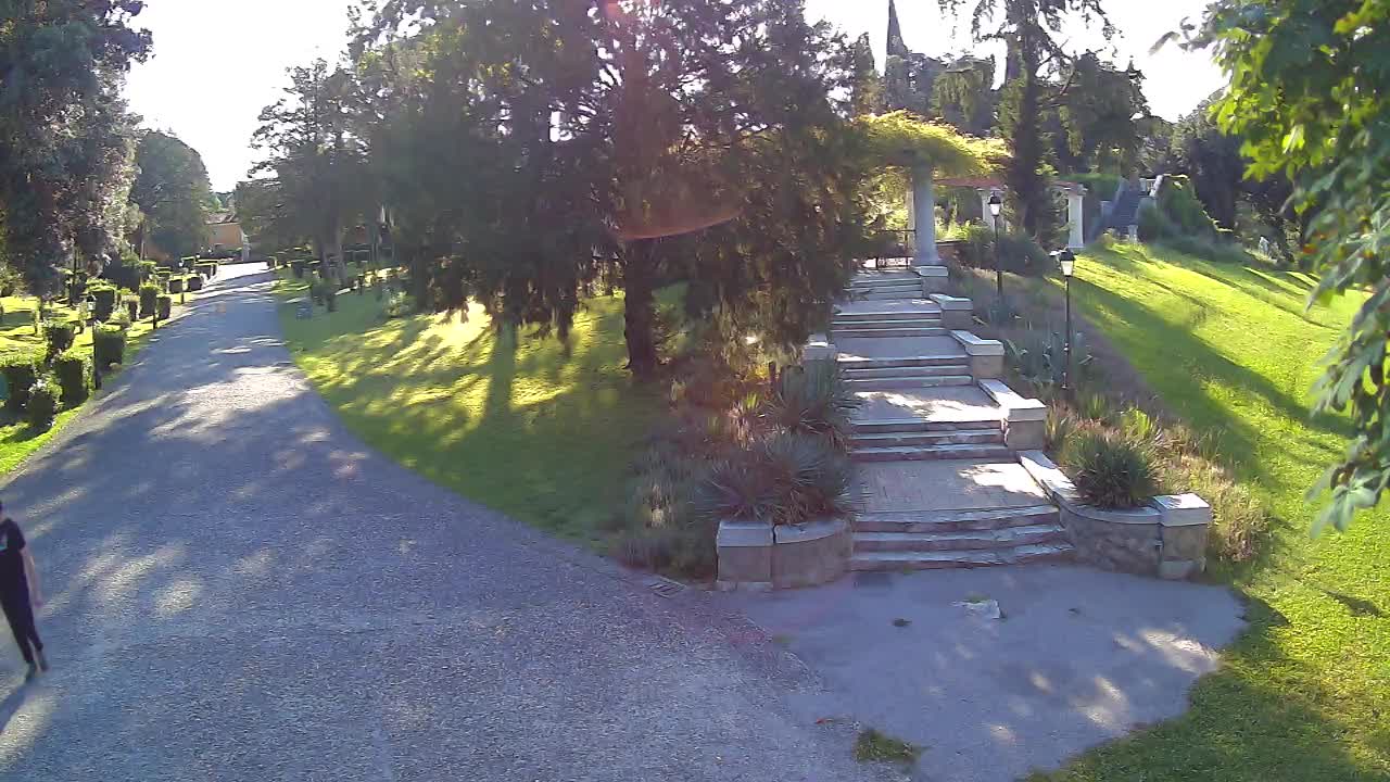 Spletna kamera park Coronini Kronberg – Gorica