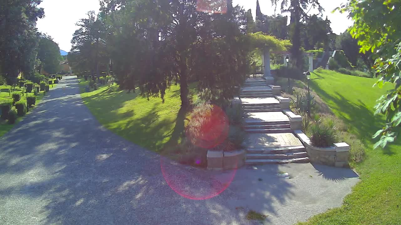 Spletna kamera park Coronini Kronberg – Gorica