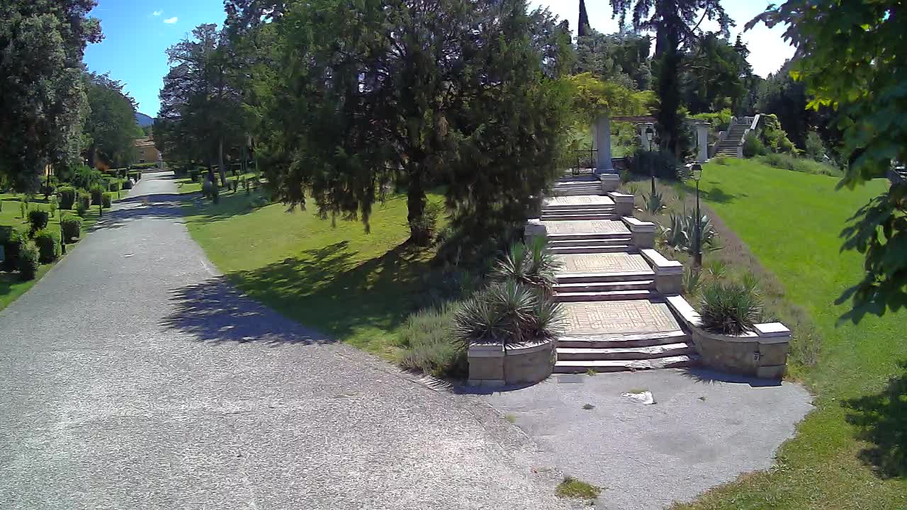 Spletna kamera park Coronini Kronberg – Gorica