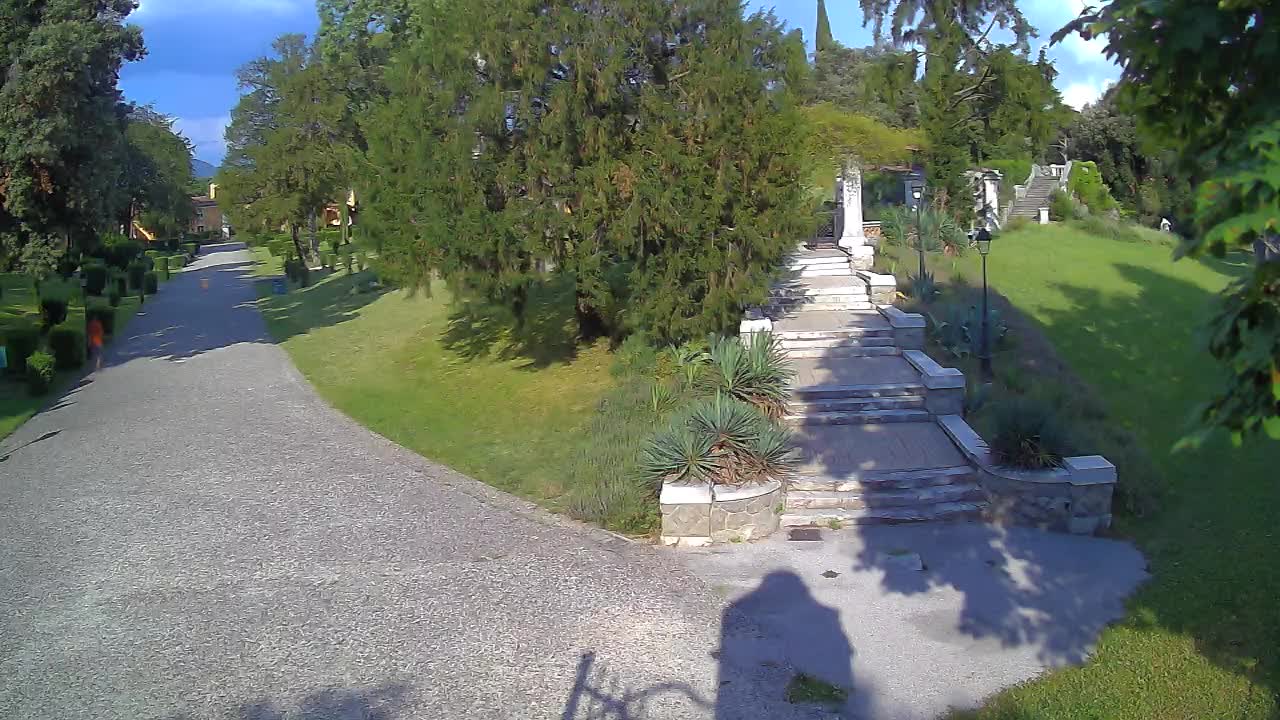 Parco Coronini-Cronberg Live Webcam – Green Oasis