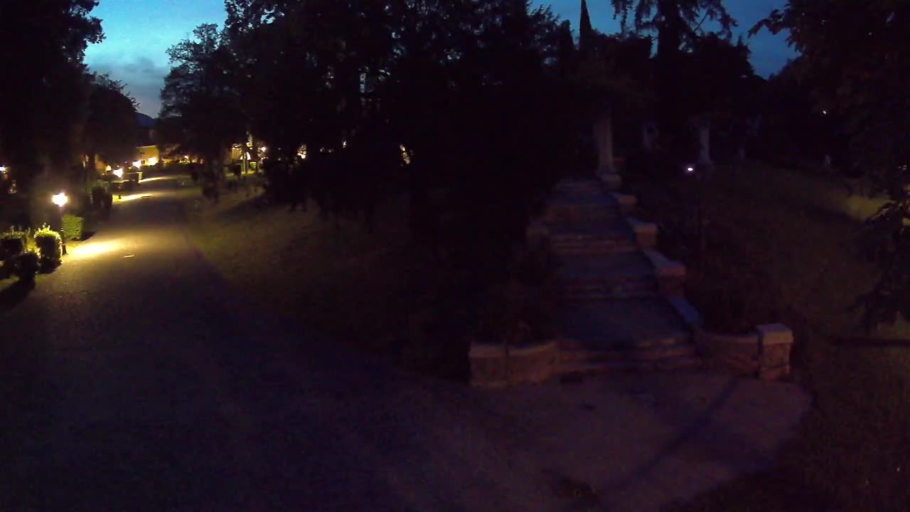 Spletna kamera park Coronini Kronberg – Gorica