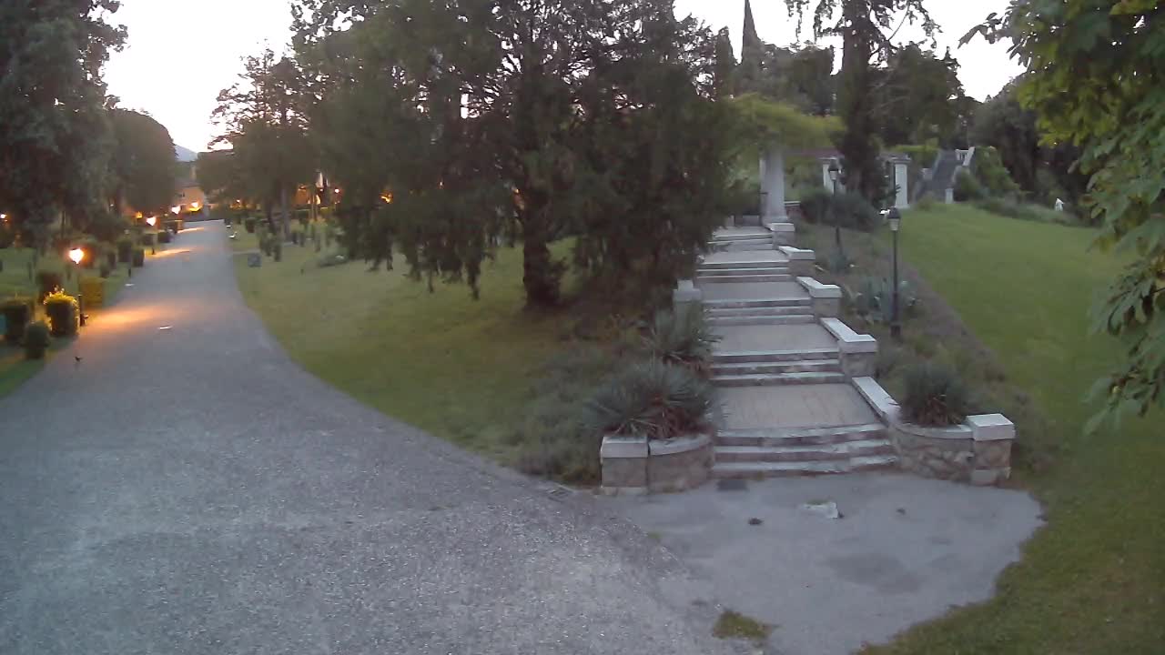 Parco Coronini-Cronberg Live Webcam – Green Oasis