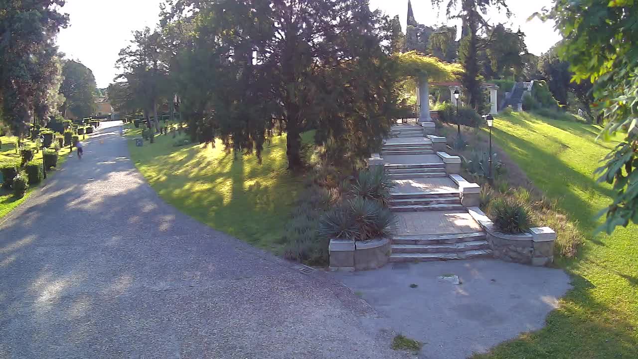 Spletna kamera park Coronini Kronberg – Gorica