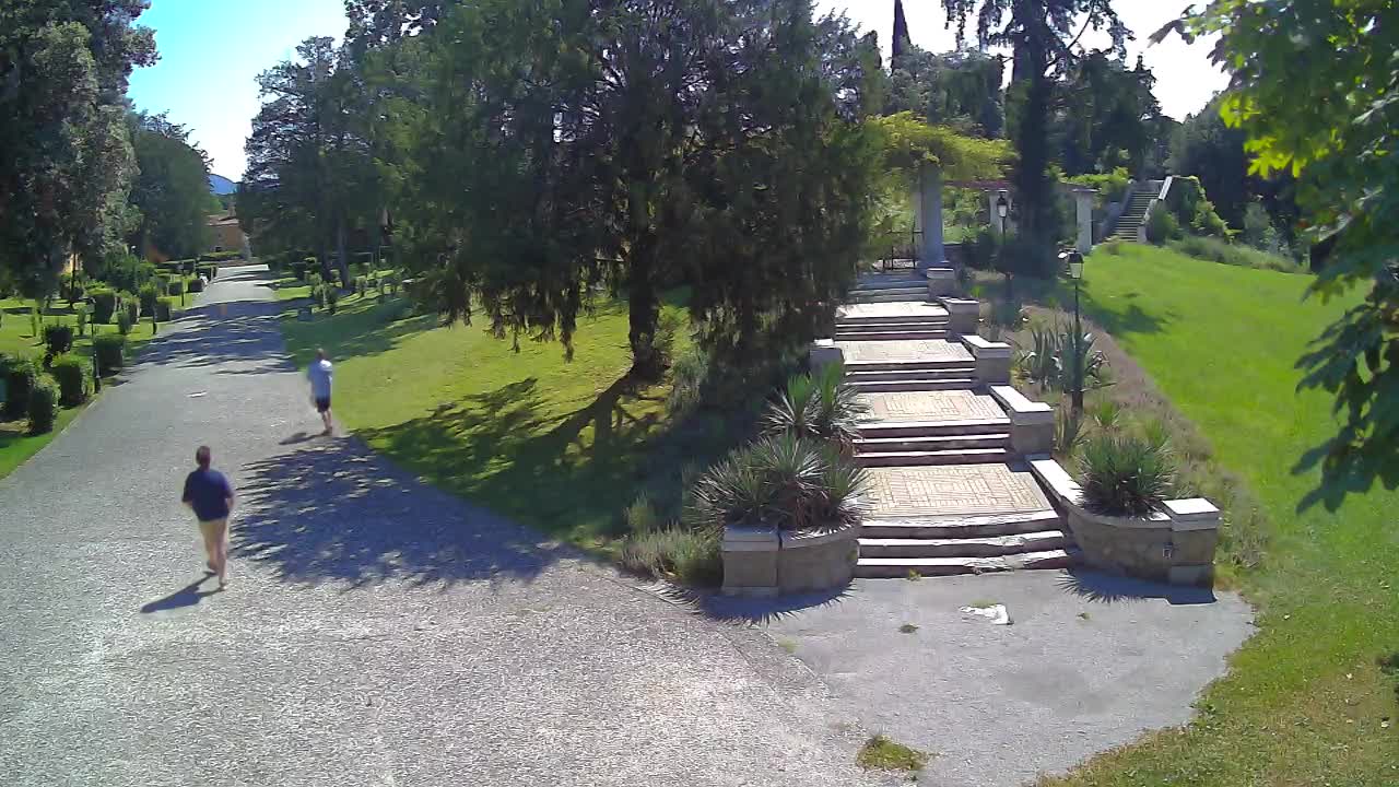 Spletna kamera park Coronini Kronberg – Gorica