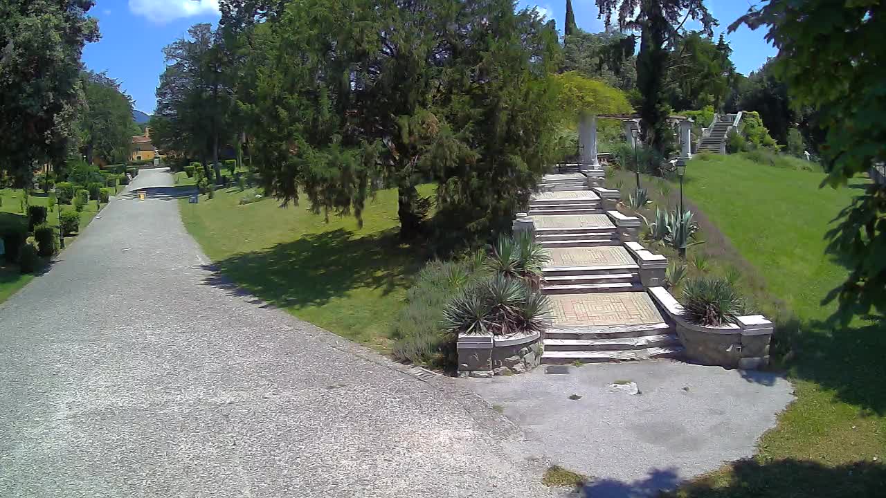 Parco Coronini-Cronberg Live Webcam – Green Oasis